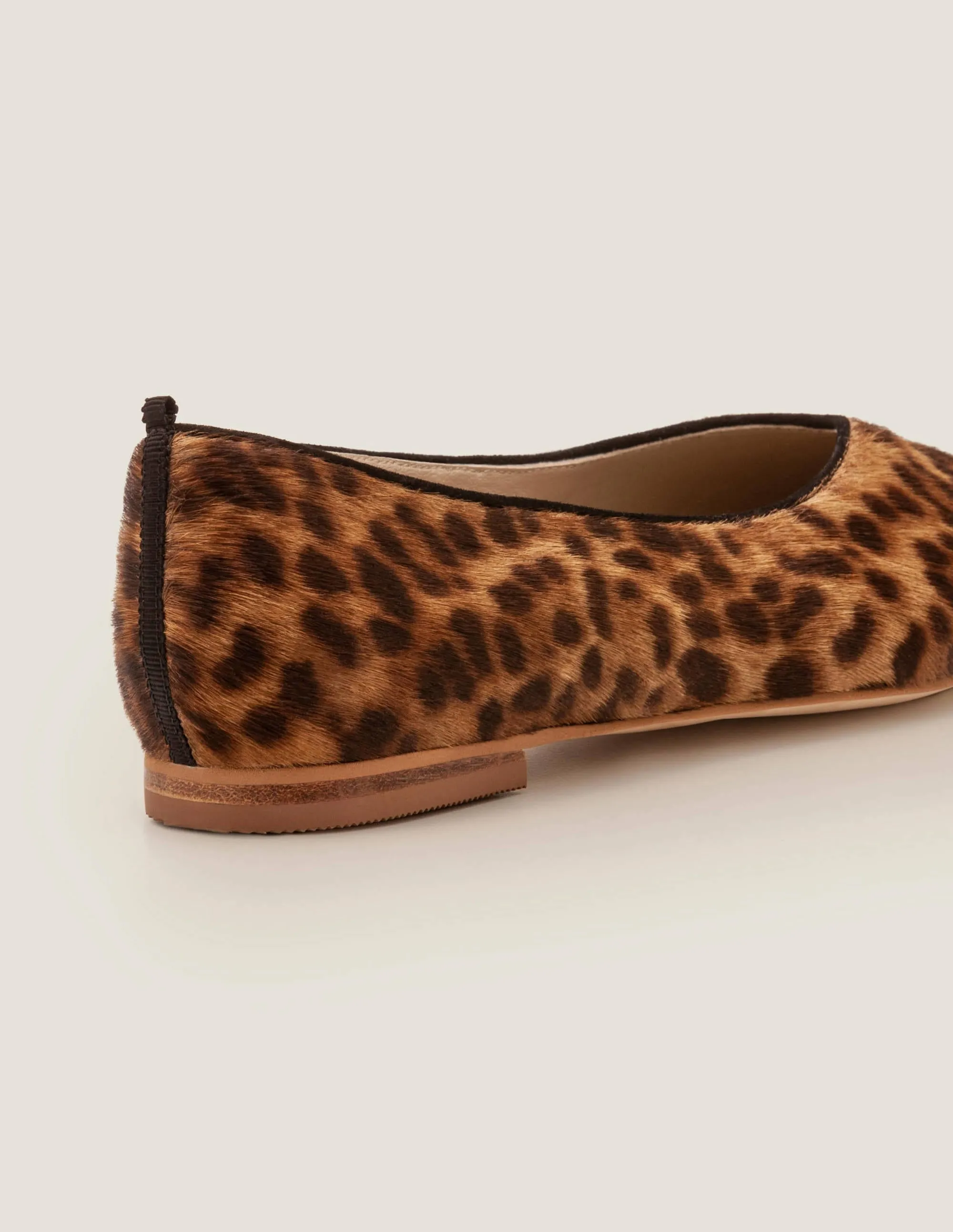 Julia Pointed Flats-Tan Leopard