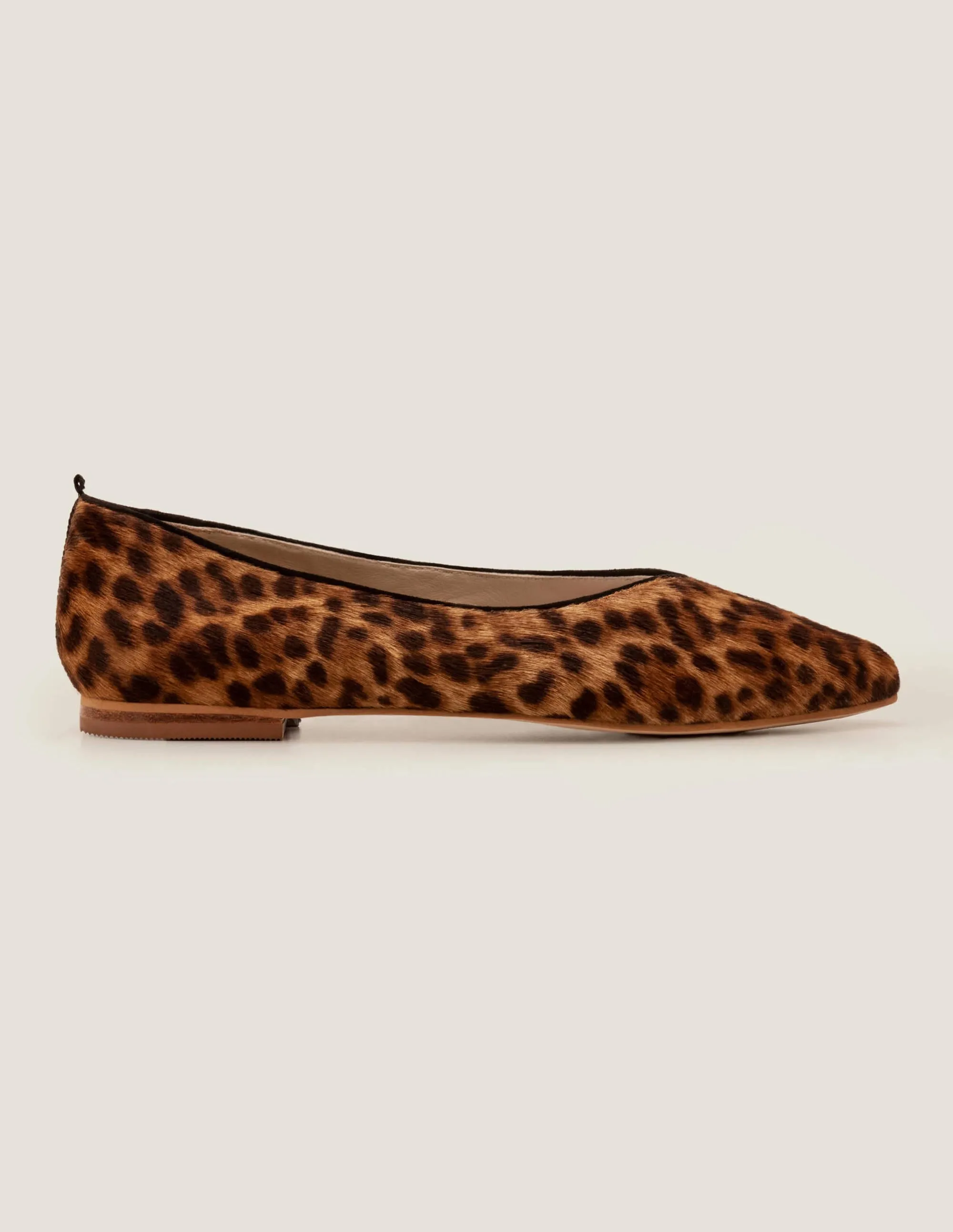 Julia Pointed Flats-Tan Leopard