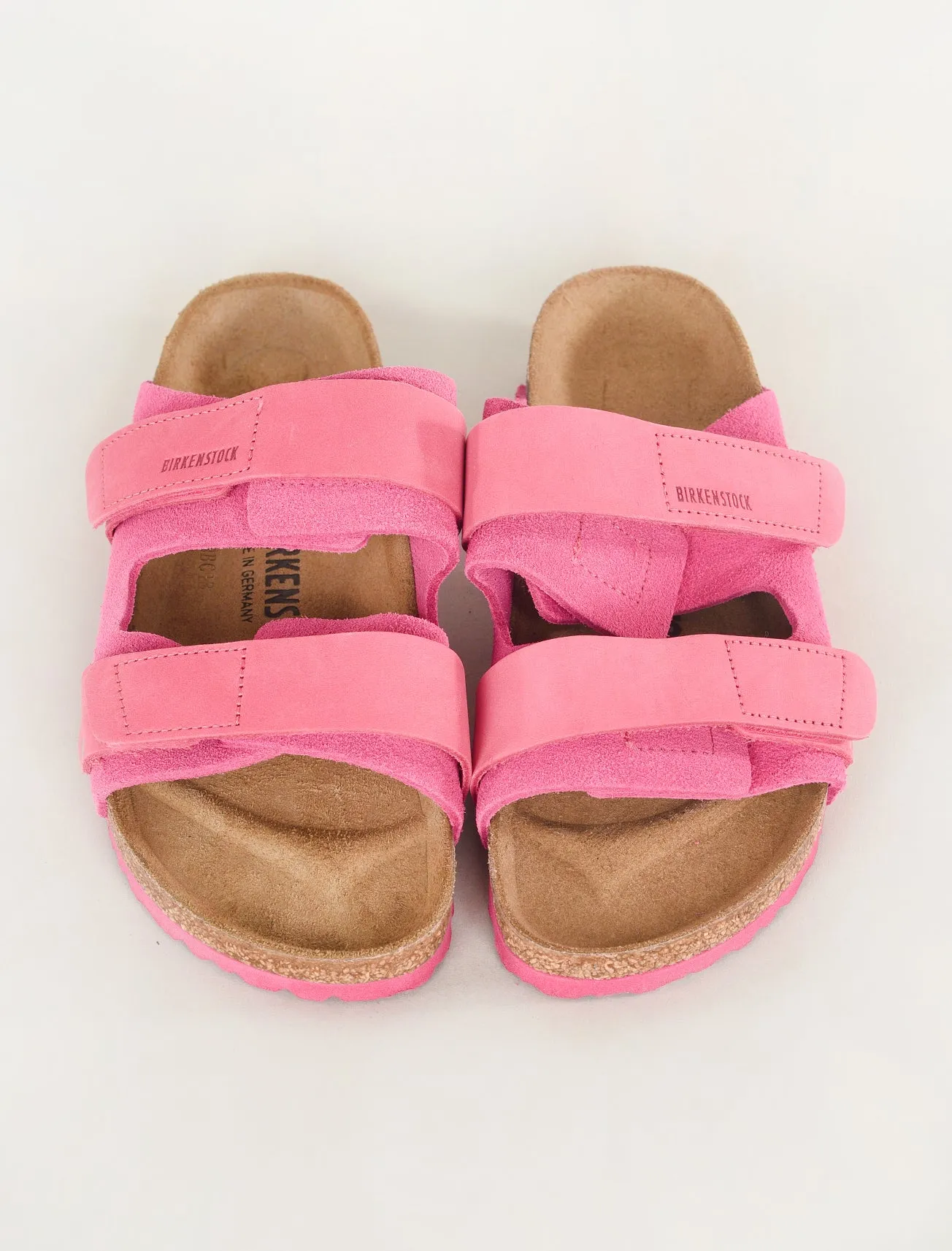 Uji Sandal, Fuchsia